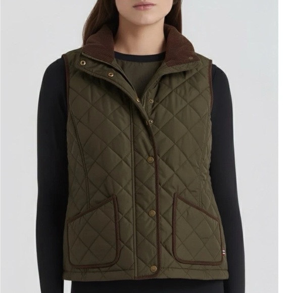Hunter Jackets & Blazers - NWT Hunter Barn Vest Green with Brown Details